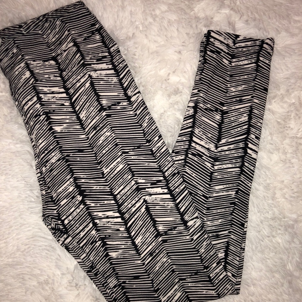 *Fall Sale* Lula Roe OS Leggings